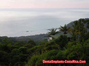 view-of-the-pacific-ocean-in-costa-rica